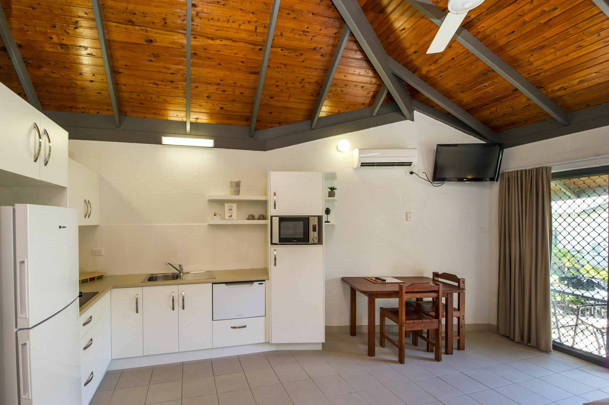Island Leisure Resort Nelly Bay Εξωτερικό φωτογραφία